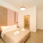 Domus Equi 4*